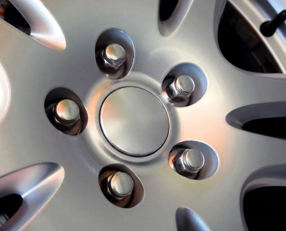 Wheel Nuts Comparison: Cars Versus Trucks