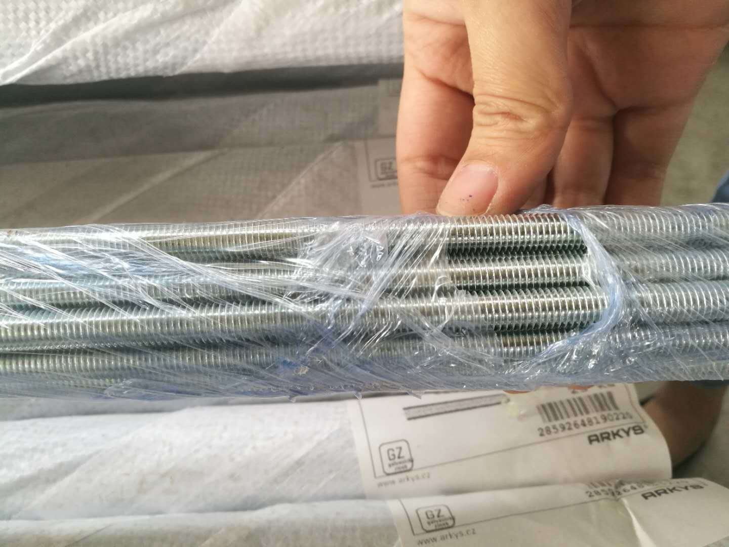 Thread-rod Grade 4.8 / 6.8 / 8.8 Full thread For Construction Building DIN 975 Standard image 2