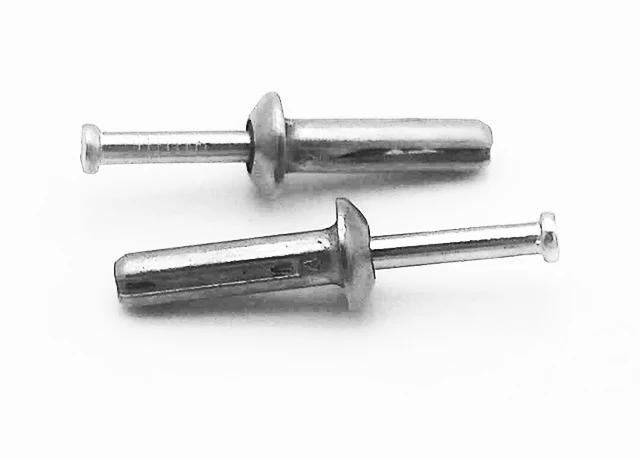 Hammer drive anchor, Zinc alloy body image 2