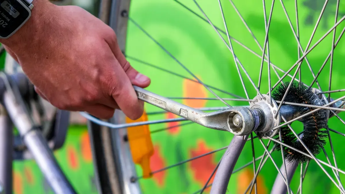 Disc spring washer vs flat washer which is stronger